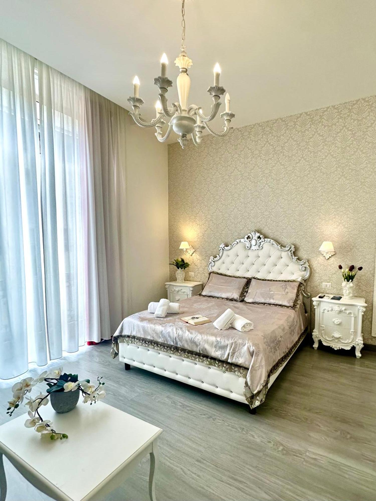 Palazzo Chiatamone Hotel Napels Buitenkant foto