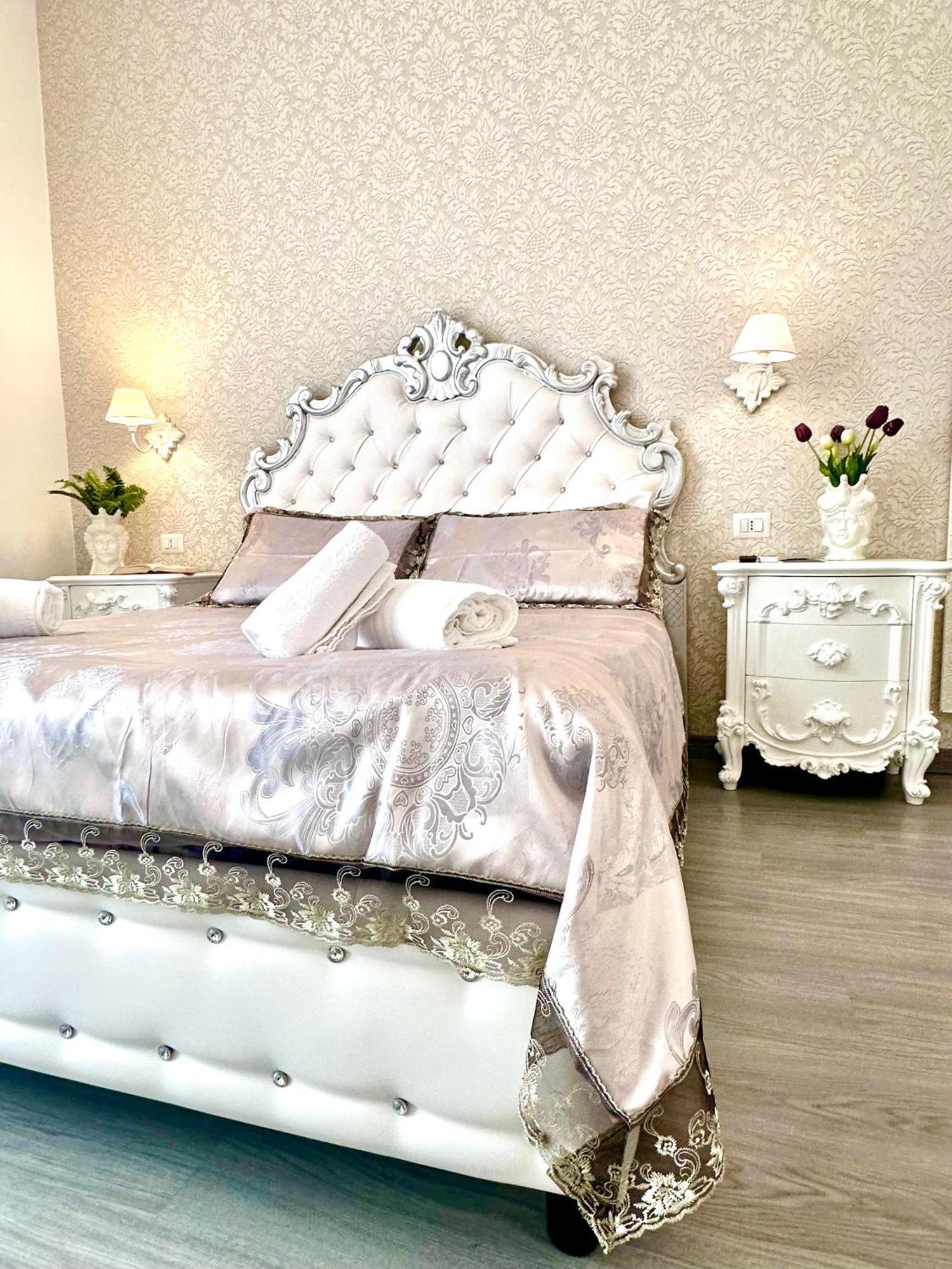 Palazzo Chiatamone Hotel Napels Buitenkant foto