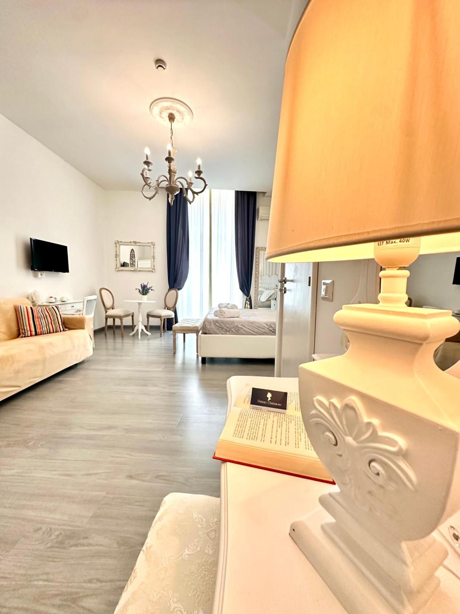 Palazzo Chiatamone Hotel Napels Buitenkant foto